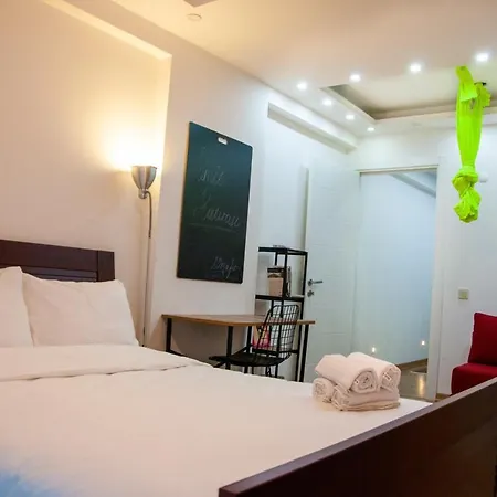 Lovely And Comfy Flat Near Sea In Karsiyaka, Izmir 伊兹密尔